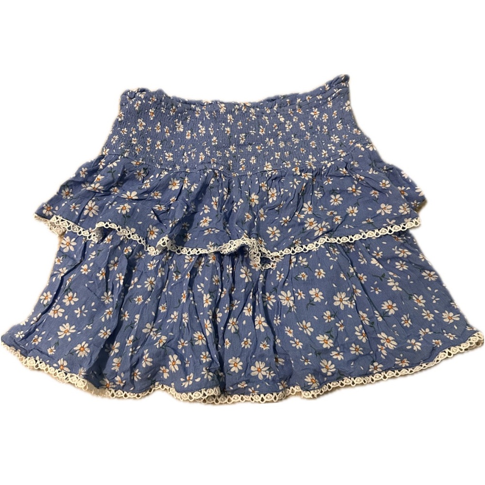 Cute boutique skirt!! Size M